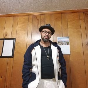 Meet your Posher, Bernard